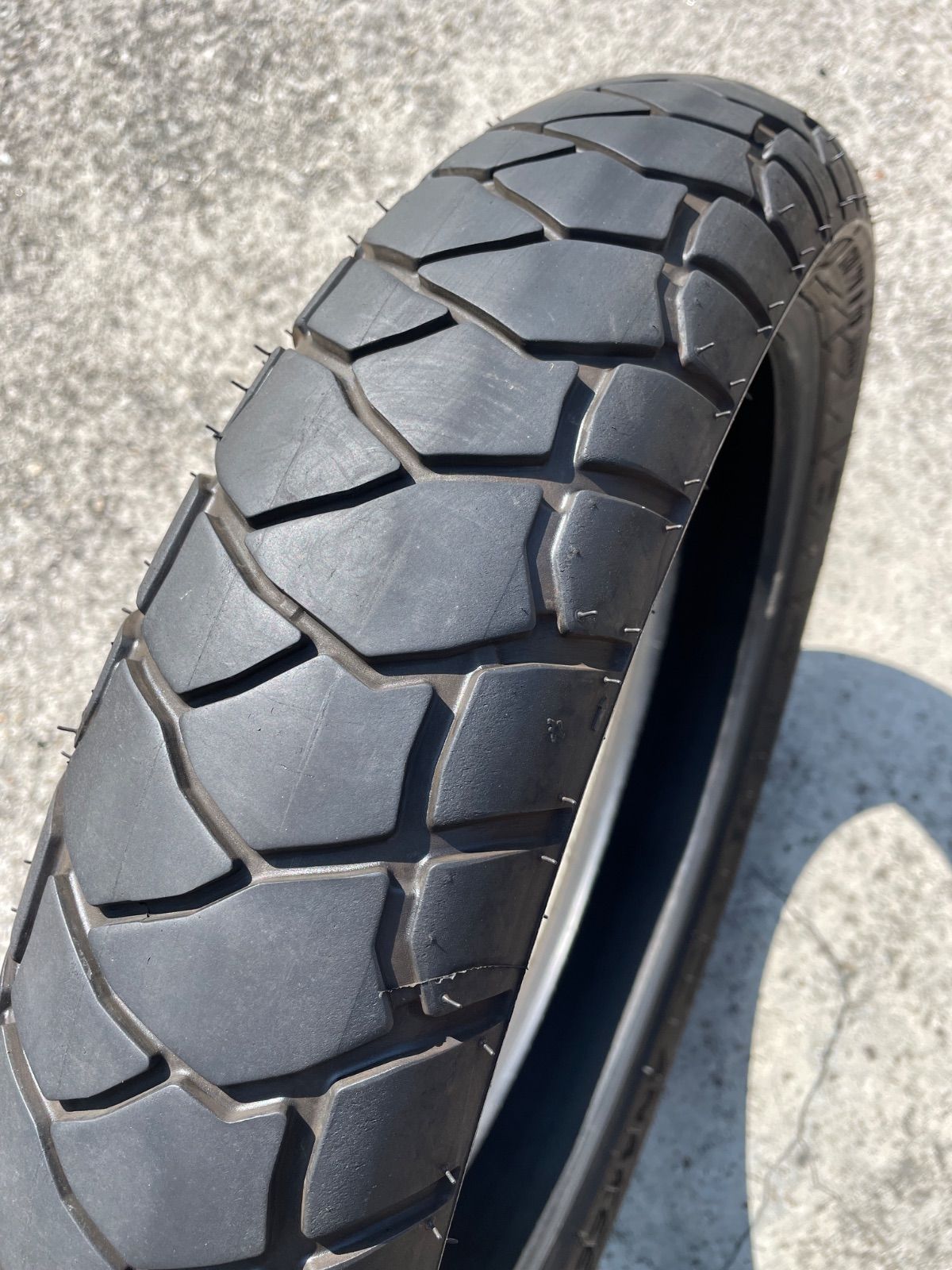 ミシュランタイヤ　120/70r19 170/60r17 前後9.5分山 ミシュラン アナキーアドベンチャー 前後セット 120/70R19 170/60R17