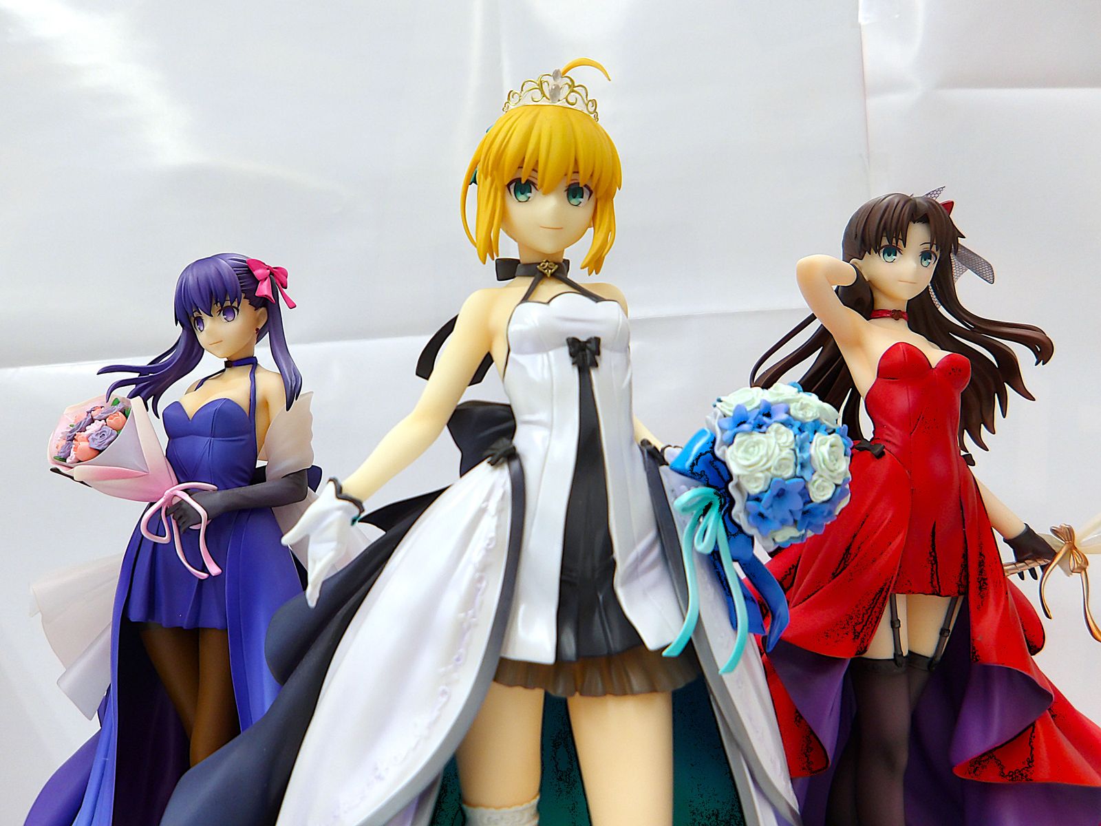 1⁄7 セイバー 遠坂凛 間桐桜 15th Premium Box セイバー 遠坂凛 間桐桜