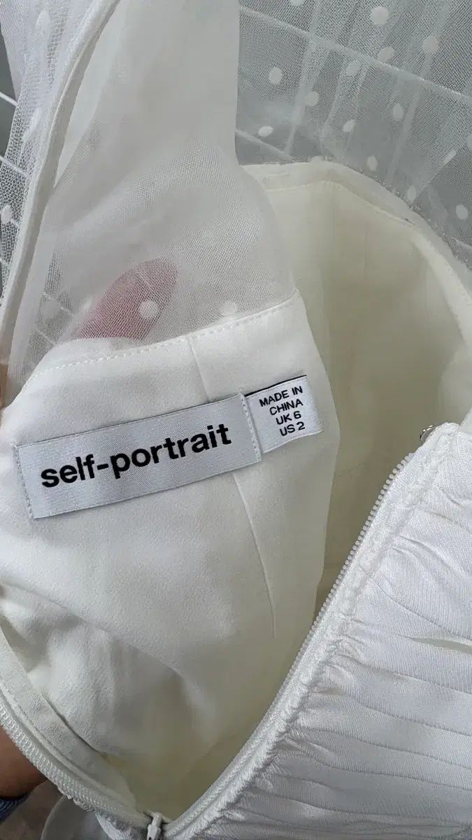SELF PORTRAIT セルフ・ポートレイト 白 ONE PIECE uk6 - メルカリ