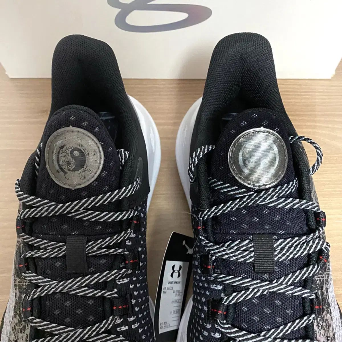 新品) UNDER ARMOUR アンダーアーマー curry カリー 11 Bruce Lee ブ
