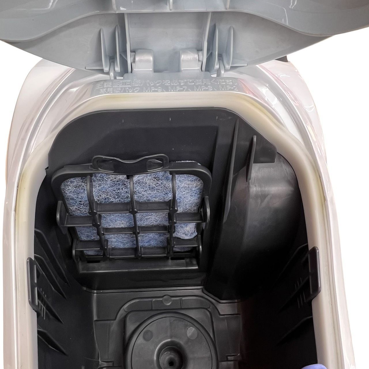 【REGASTOCK川崎店】三菱電機 Be-K(ビケイ) 紙パック 掃除機 小型 軽量 自走式パワーブラシ からみにくい 日本製 TC-FM2C シャイニーブルー 三菱電機 Be-K(ビケイ) 紙パック 掃除機 小型 軽量 自走式パワーブラシ
