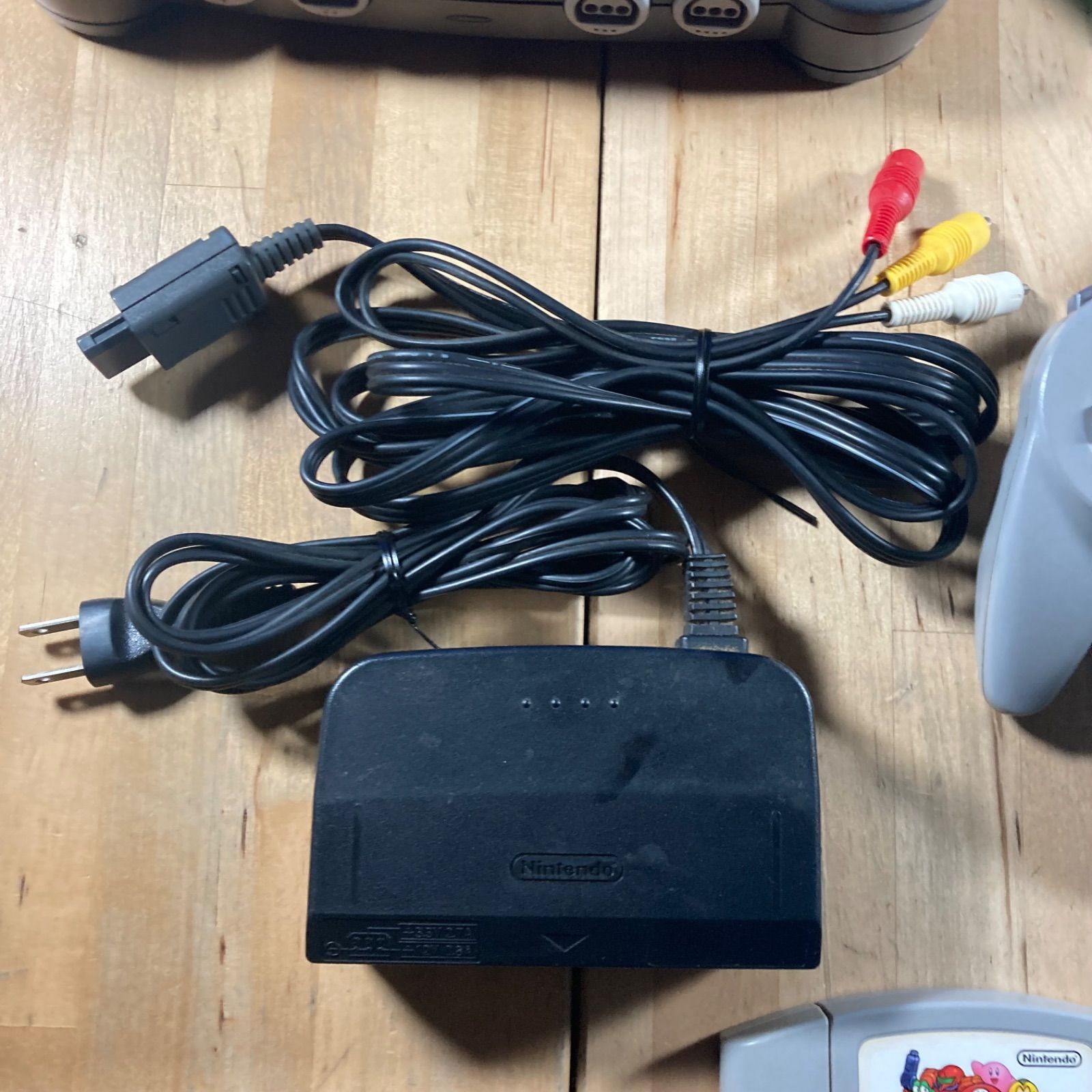 ジャンク】ニンテンドー64 本体 コントローラー4個 ソフト5本 まとめ