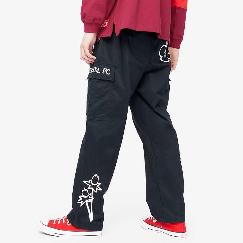 【送料無料・匿名配送】Converse コンバース リヴァプール Woven Cargo Pants 黒 ブラック カーゴパンツ 新品 正規品