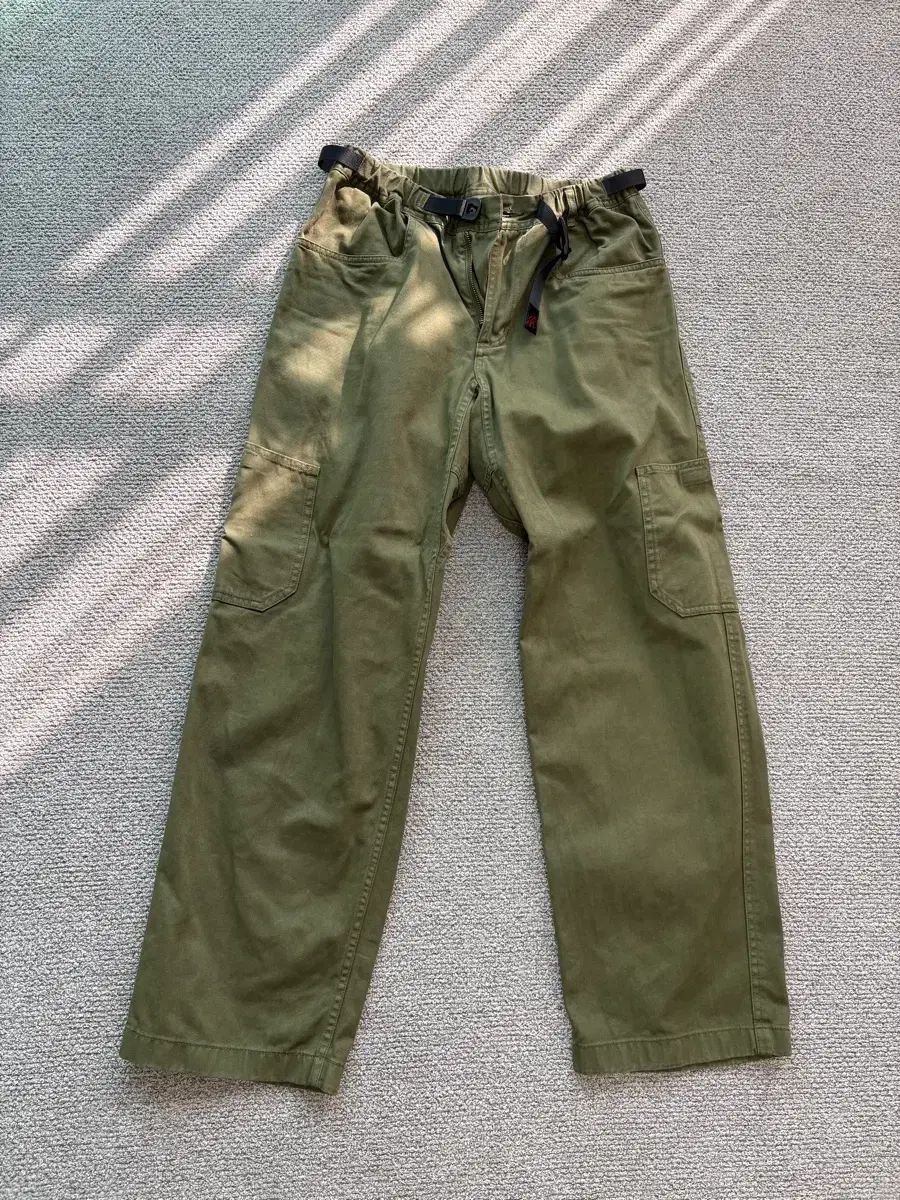 グラミチ 락 슬라이드 パンツ オリーブ