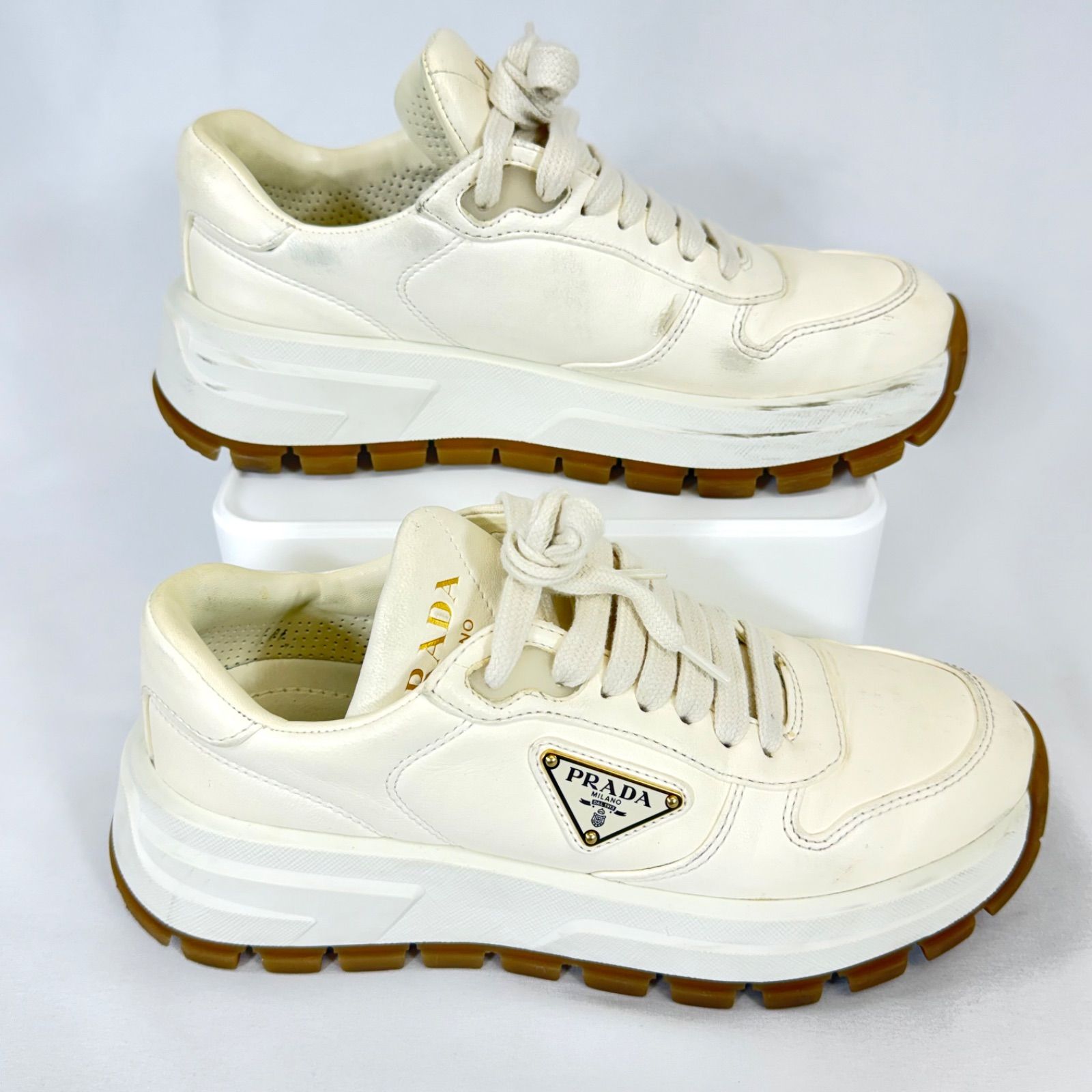 人気 現行モデル・美品】PRADA プラダ レザー Prax 01 レザー レース