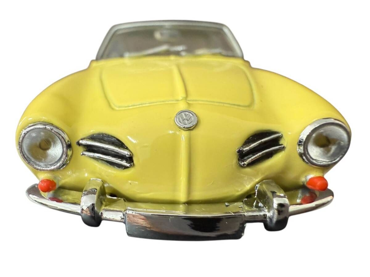 ミニチャンプス フォルクス ワーゲン カルマンギア かプリオレ 1/43