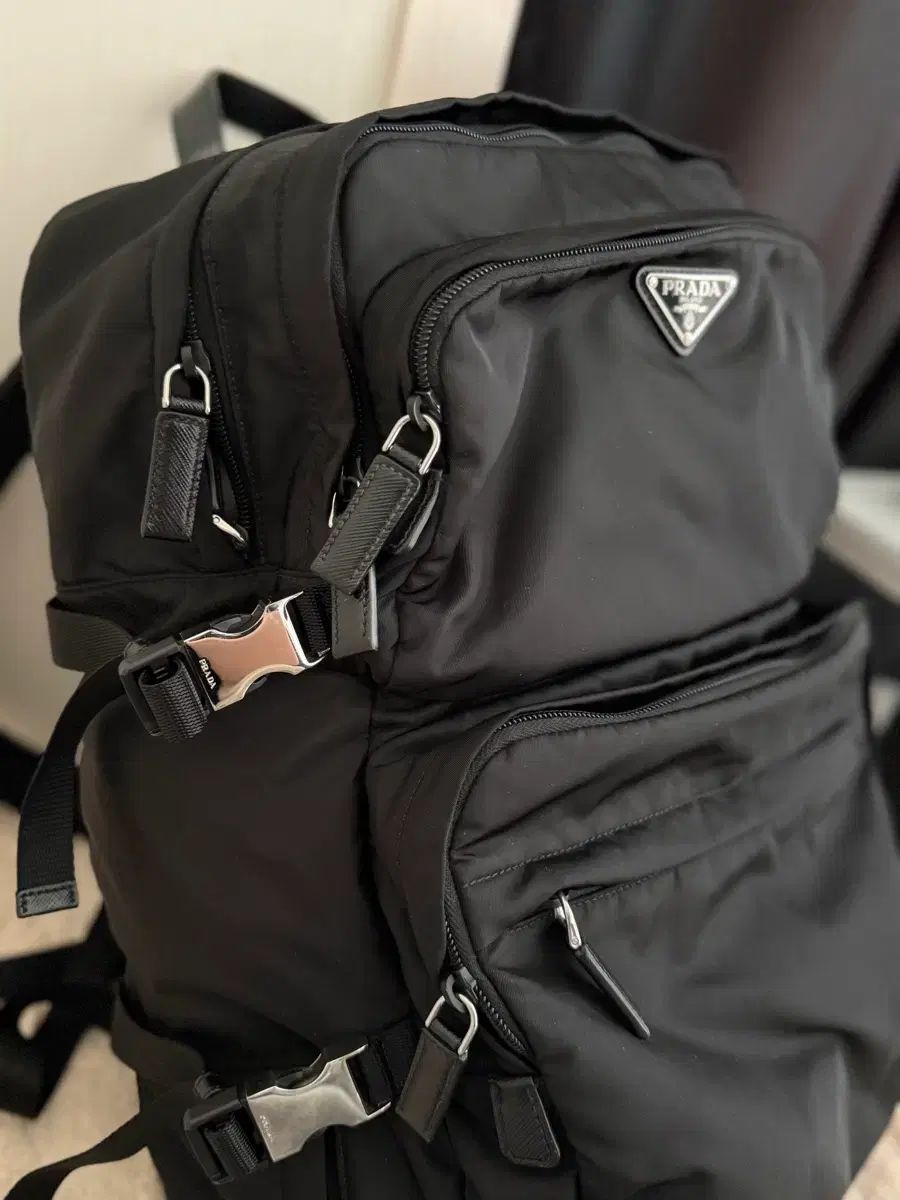PRADA ブラック ナイロン リュック バックパック PRADA プラダ ナイロン製 ハンドバッグ リュックサック 2点まとめ 三角