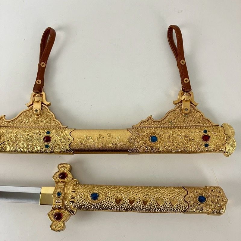 国宝 梨子地螺鈿金装餝剣 特選美術品 模造刀 宝飾刀 美術刀 骨董品
