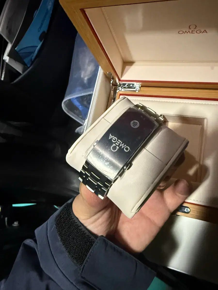 オメガ シーマスター300 グリーン 未使用 出品