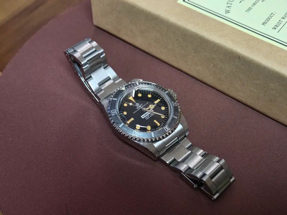 サブダイバー モデル