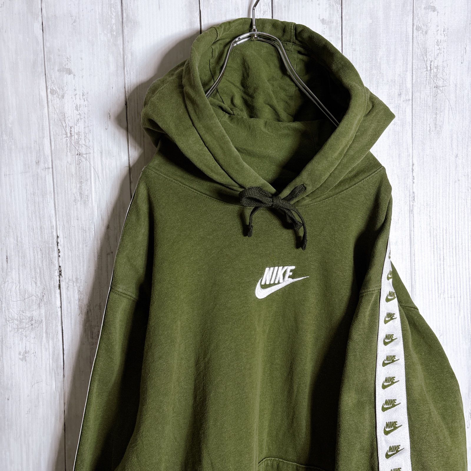 海外モデル】ナイキ NIKE グリーン センターロゴ リブデザイン 