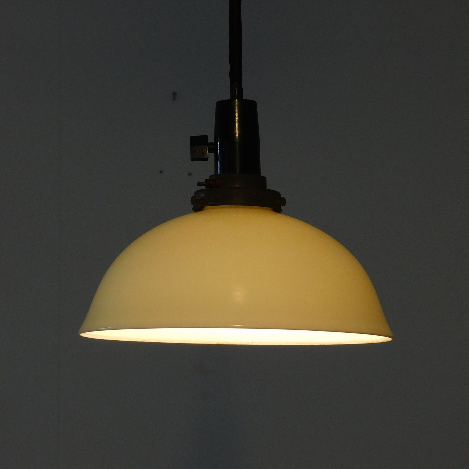 日陶 オールドノリタケ 無地 電笠 HK-a-05907 / アンティーク 電傘