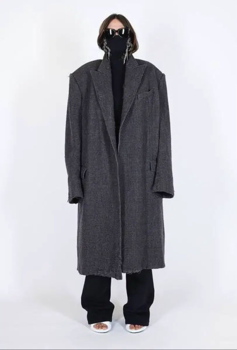 36 バレンシアガ ダメージ加工 distressed コート