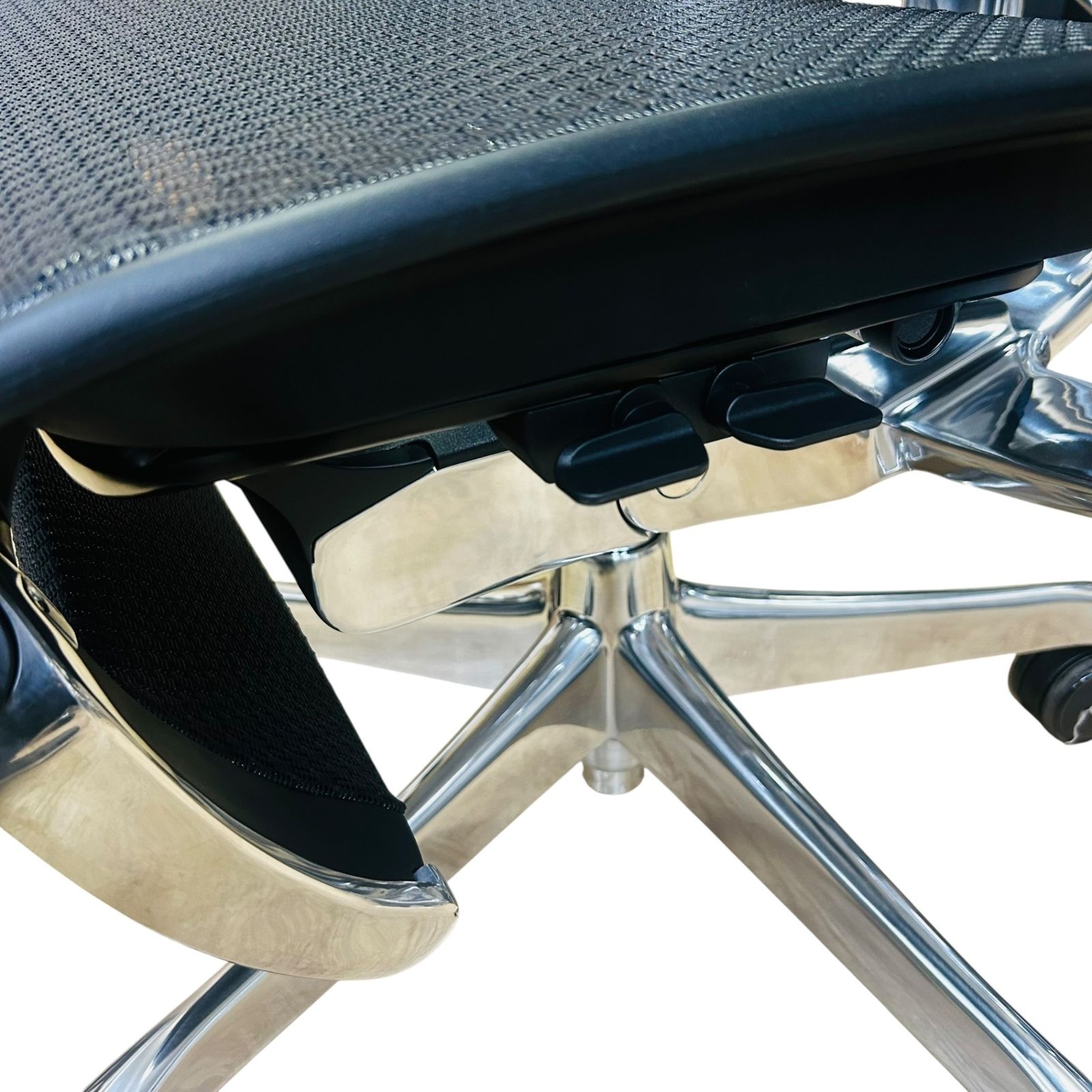 ▲ エルゴヒューマンプロ2