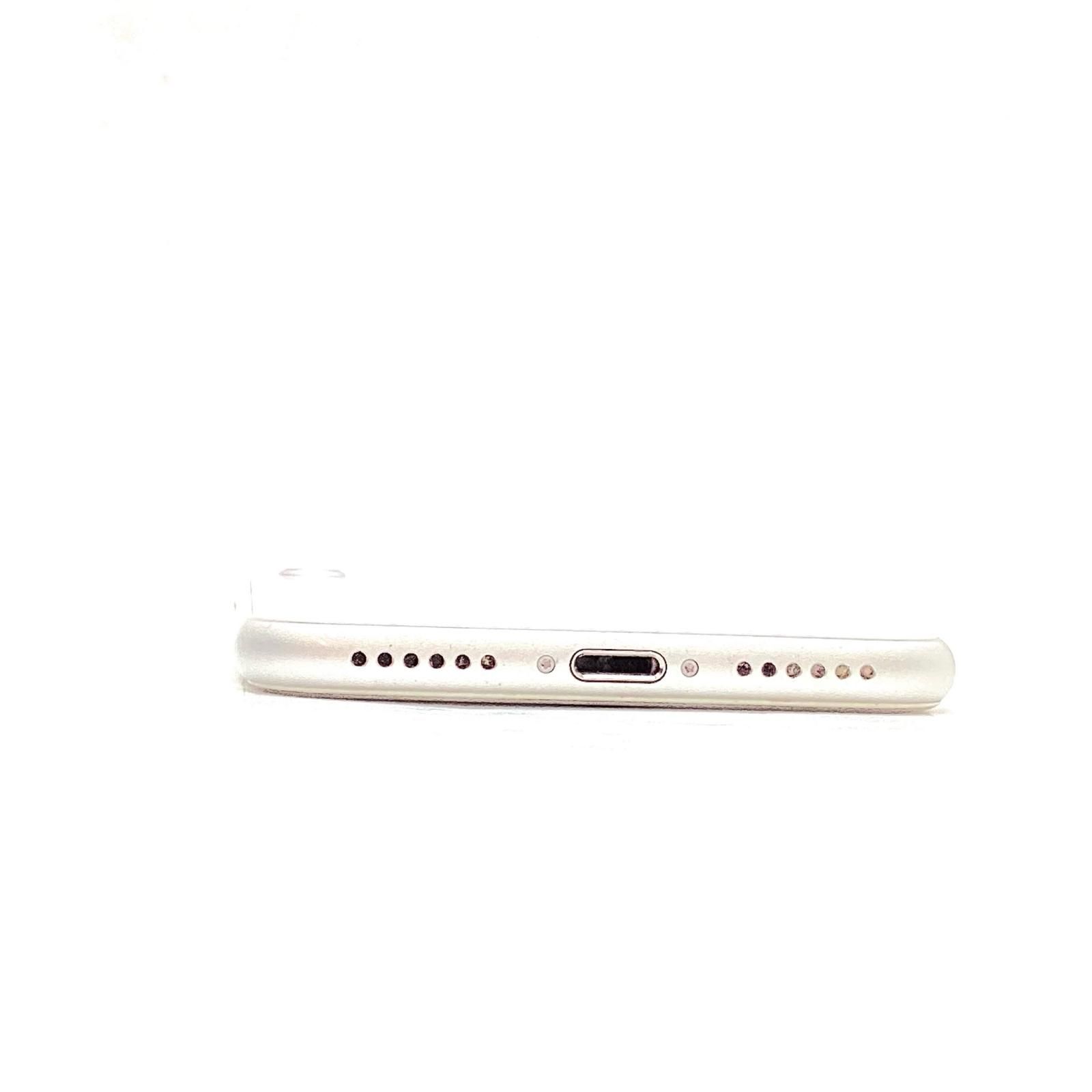 iPhone 8 シルバー 128GB SIMフリー iPhone8 128GB A1906 (MX1E2J⁄A