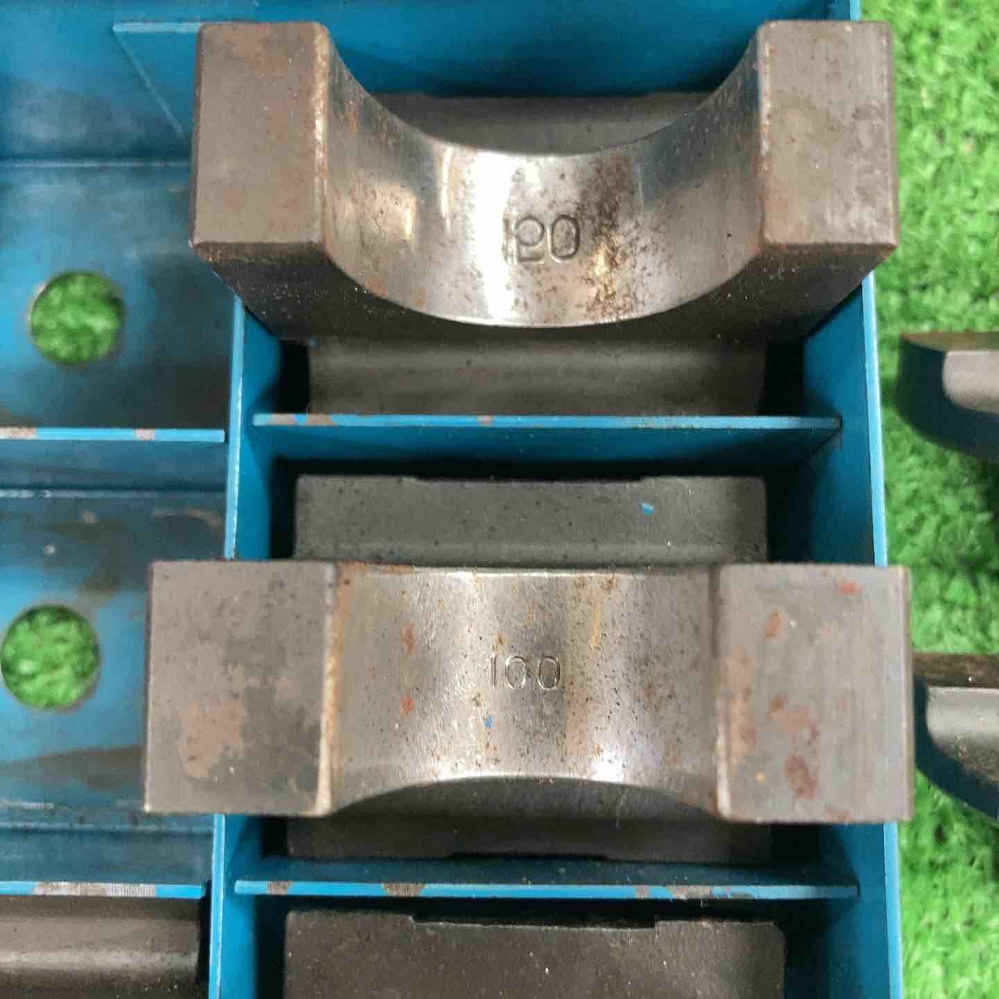 ◇泉精器 油圧ヘッド分離式工具 12号K-1【川崎店】 ◇泉精器(IZUMI) 油圧ヘッド分離式工具 12号A 圧着圧縮工具【