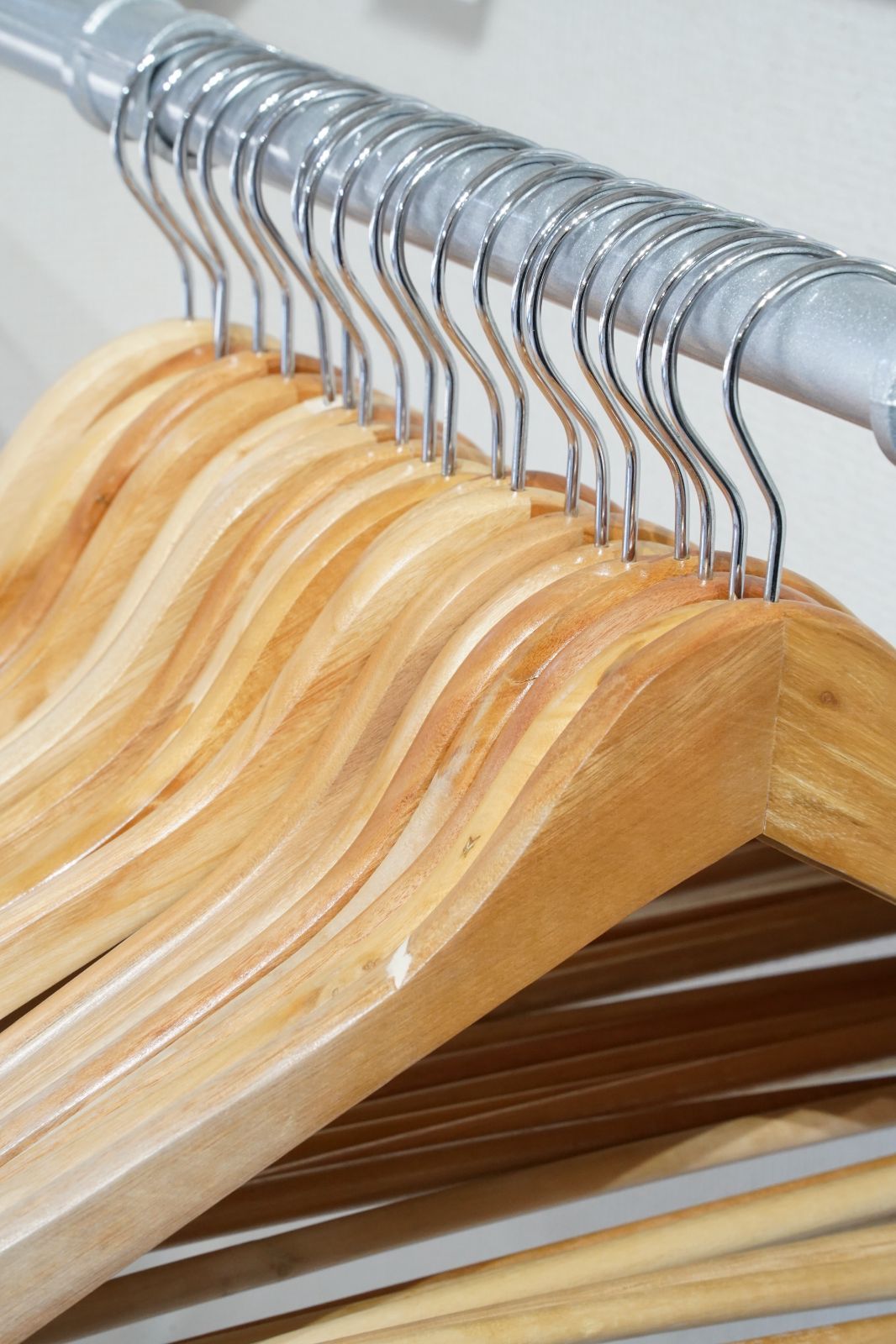 ニトリ（NITORI）木製ハンガー 40本 まとめ売り メンズ約44cm 店舗什器