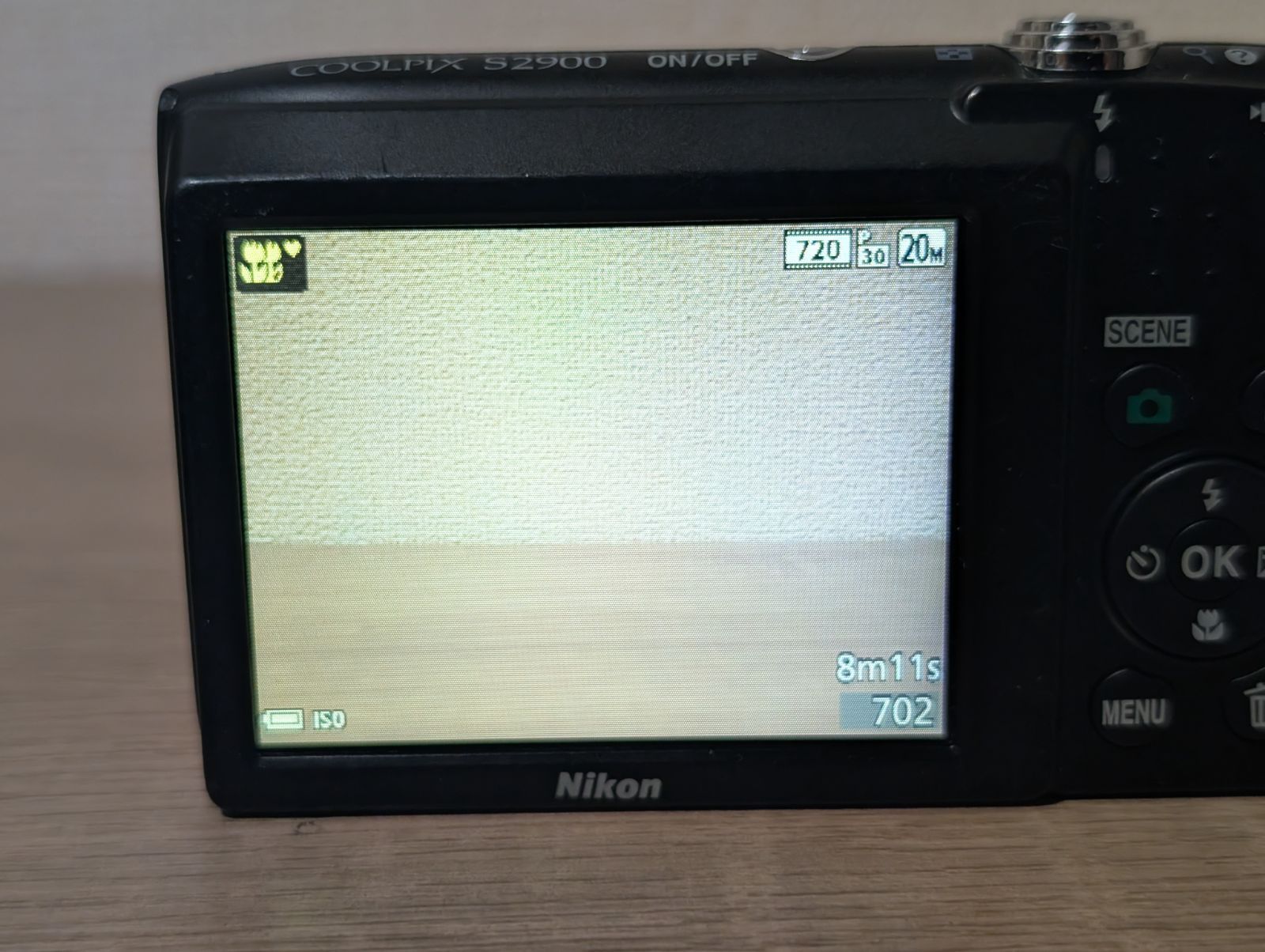 完動品】Nikon COOLPIX S2900 レッド 2005万画素 光学5倍ズーム 動作