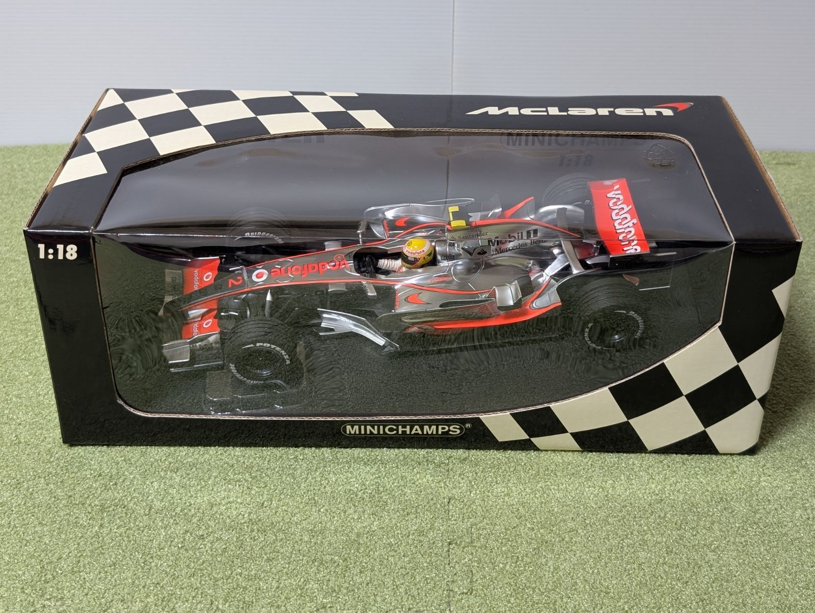ミニチャンプス 1/18マクラーレンMP4/22 ルイス・ハミルトン F1 模型 