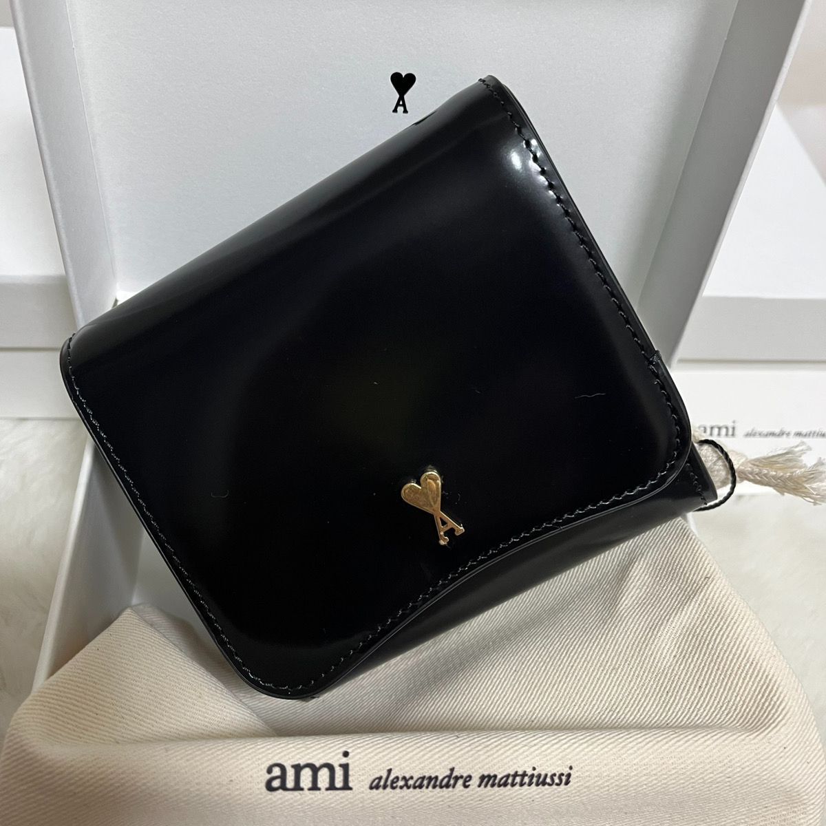 新品未使用 AMI PARIS（アミ パリス）パリ パリ レザー 二つ折り財布 