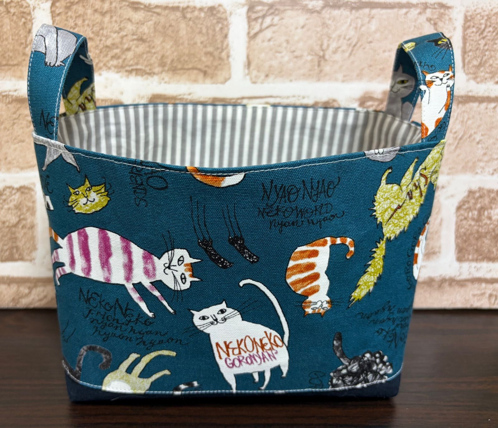 ごろにゃん☆ 布バスケット グリーン - メルカリ