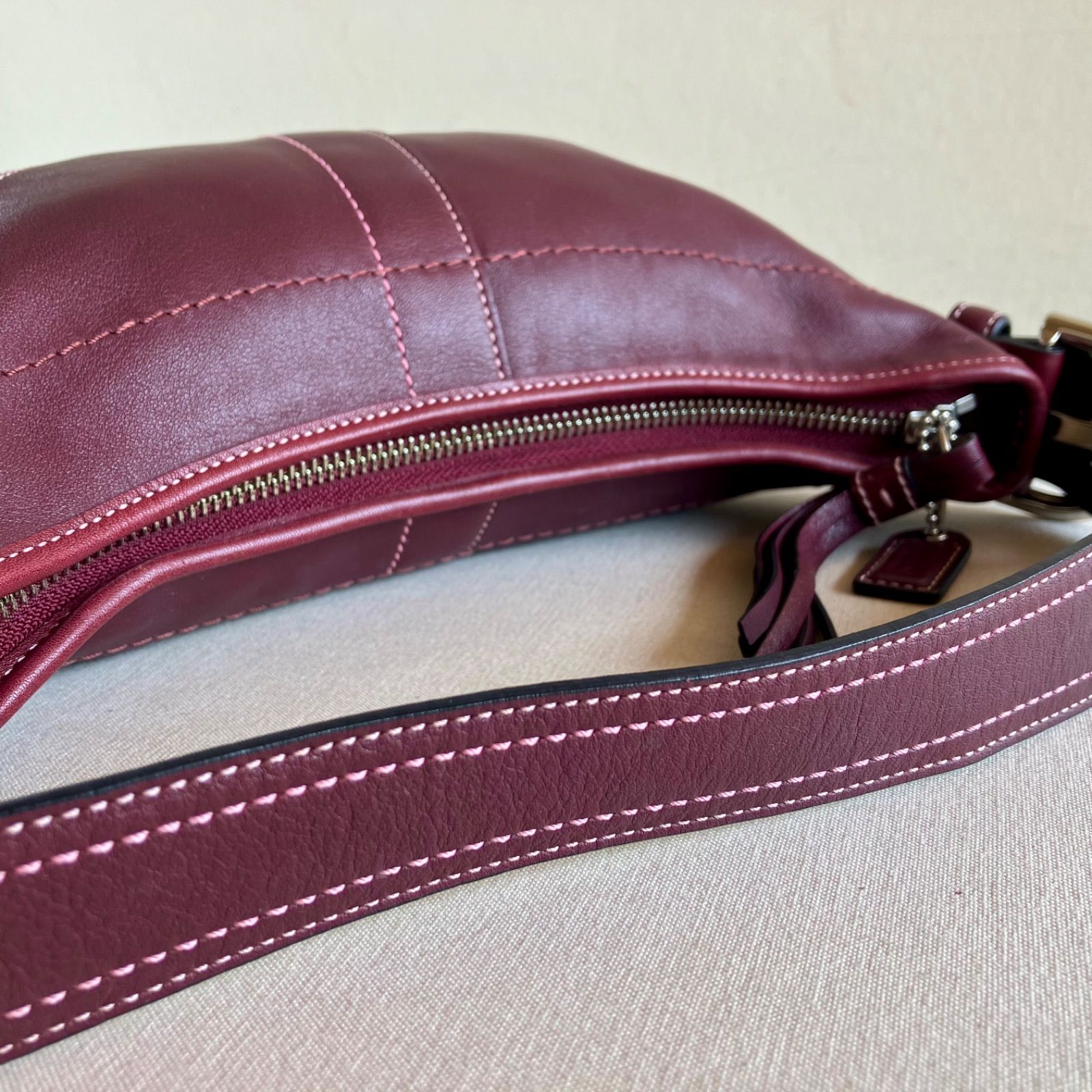 Vintage Coach Soho Small Hobo Burgandy Bordeaux Leather Shoulder 