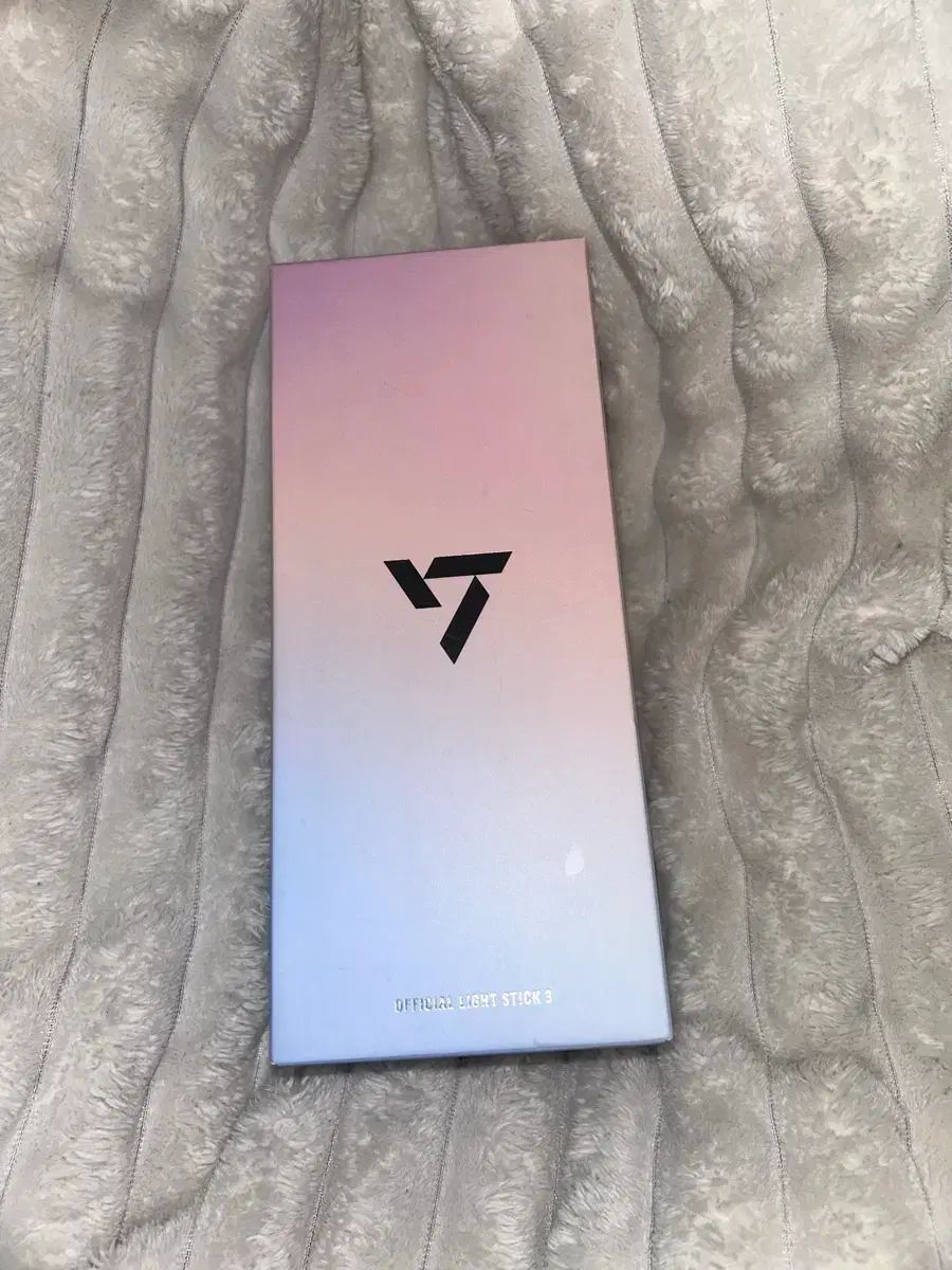 SEVENTEEN(セブンティーン・セブチ) ペンライト カラット棒 Ver3 出品