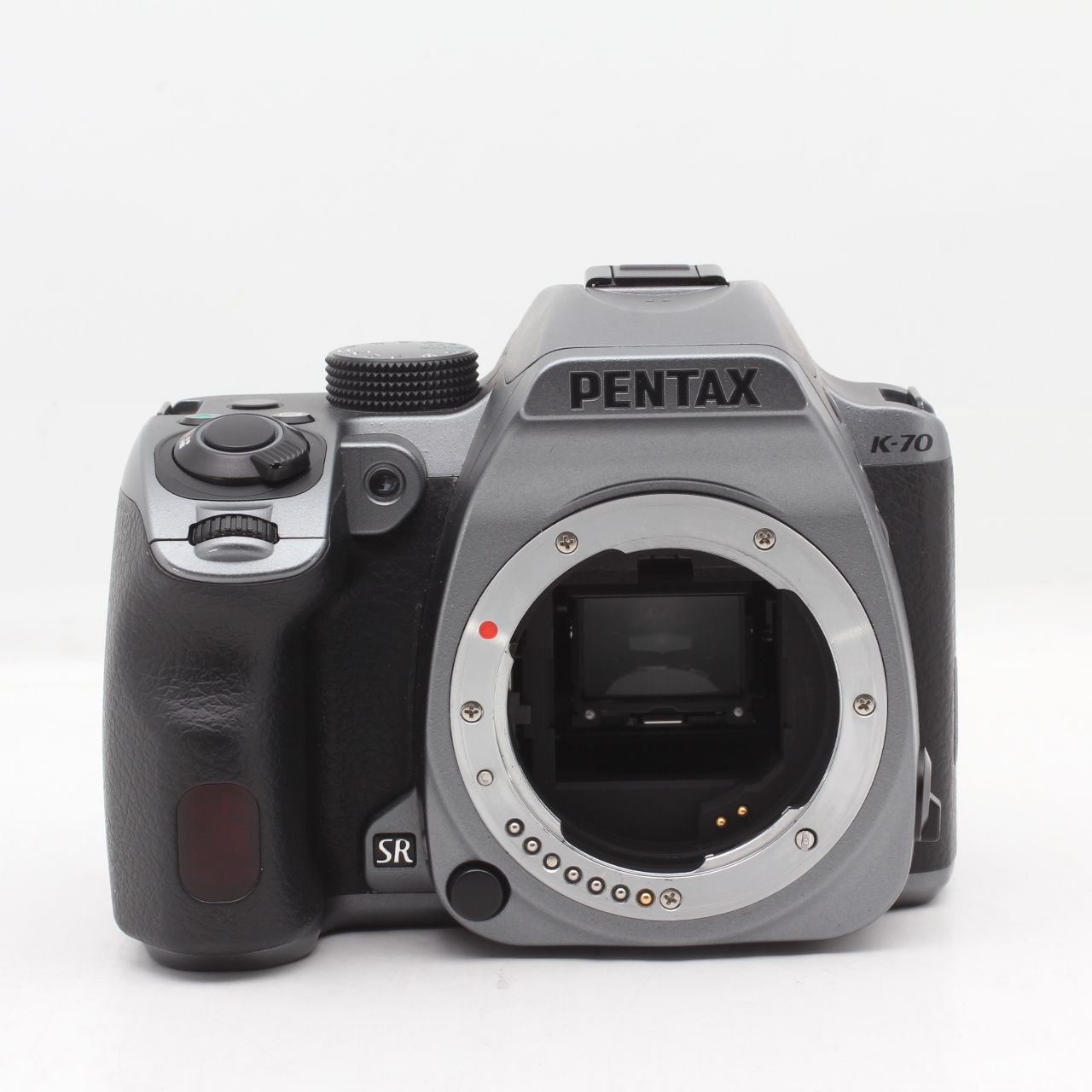 美品】PENTAX K-70 レンズキット シルキーシルバー 18-135 WR付属 