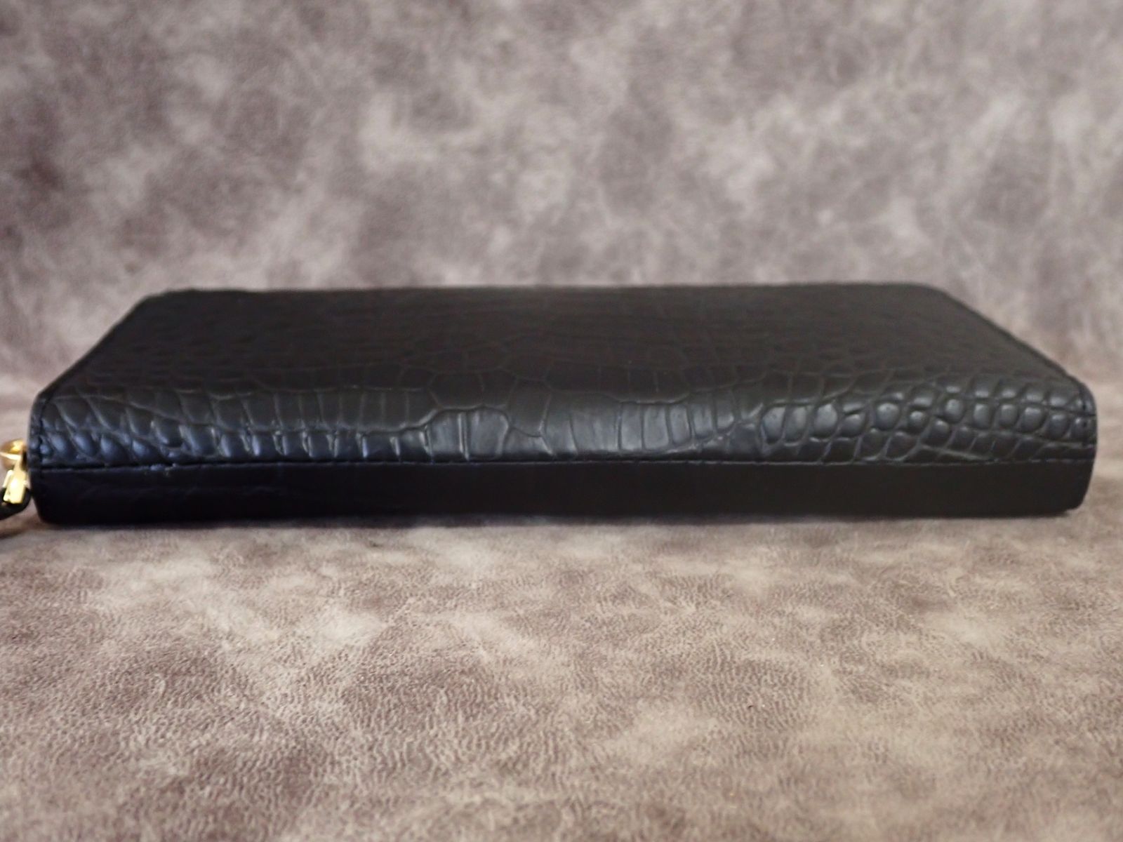 未使用 美品 高級クロコダイル財布 マット加工 ブラック ヘンローン社