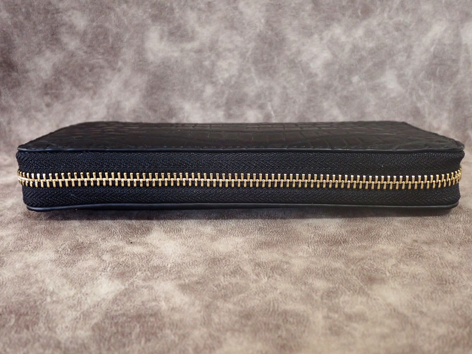 未使用 美品 高級クロコダイル財布 マット加工 ブラック ヘンローン社