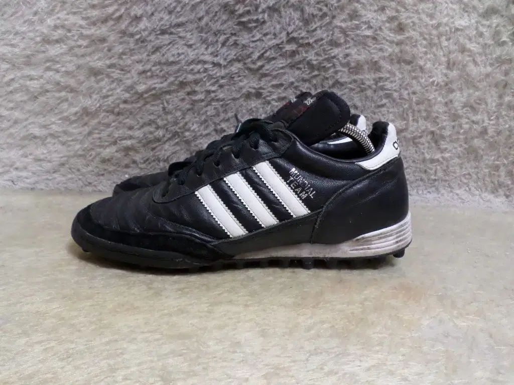 アディダス ムンディアル ゴール 26.0cm adidas mundial goal 未使用