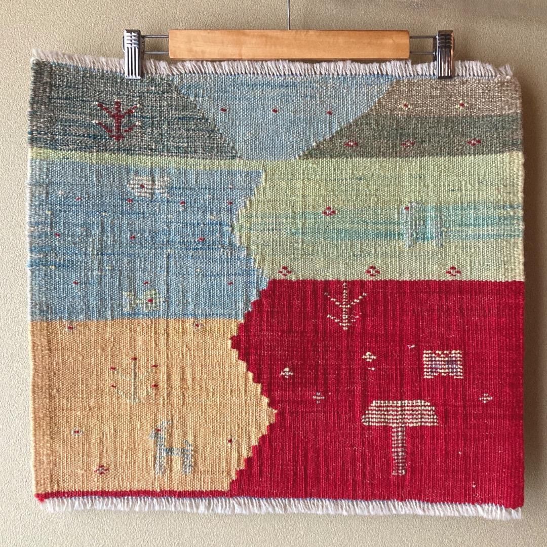 風景のキリム イラン ギャッベ カシュガイ族 動物 魚 遊牧民 - メルカリ