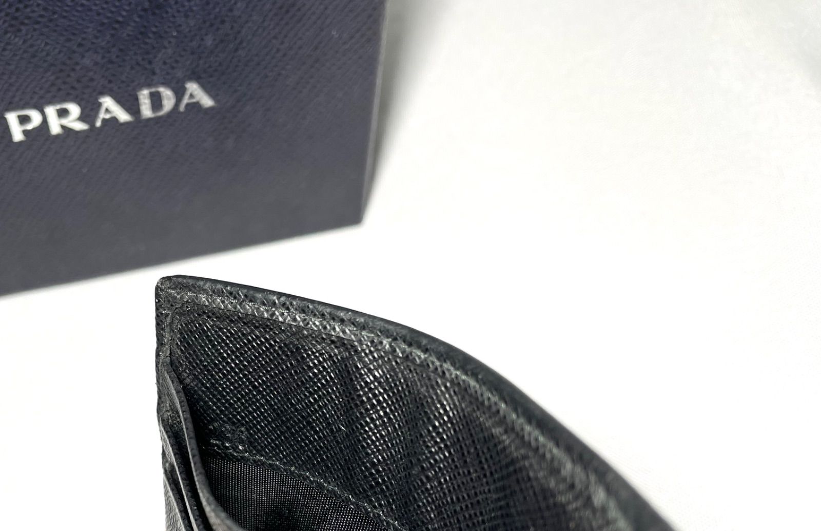 PRADA プラダ サフィアーノ ブランドロゴ ブラックレザー