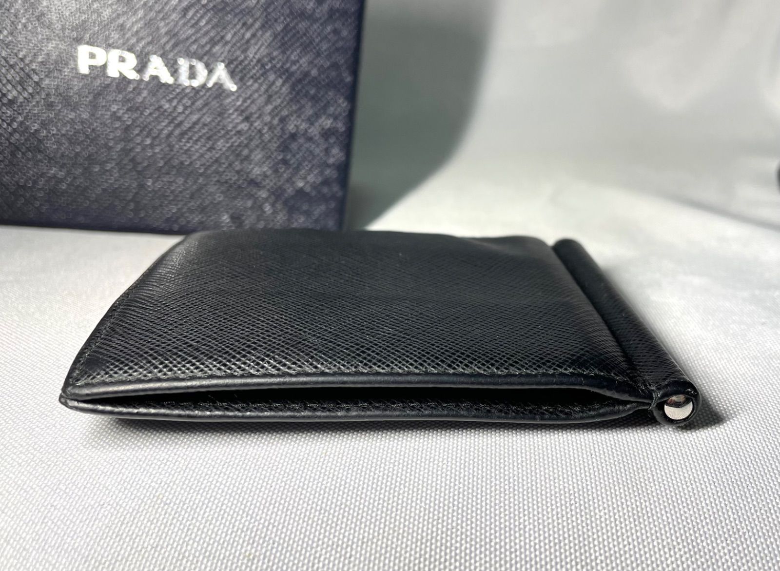 PRADA プラダ サフィアーノ ブランドロゴ ブラックレザー