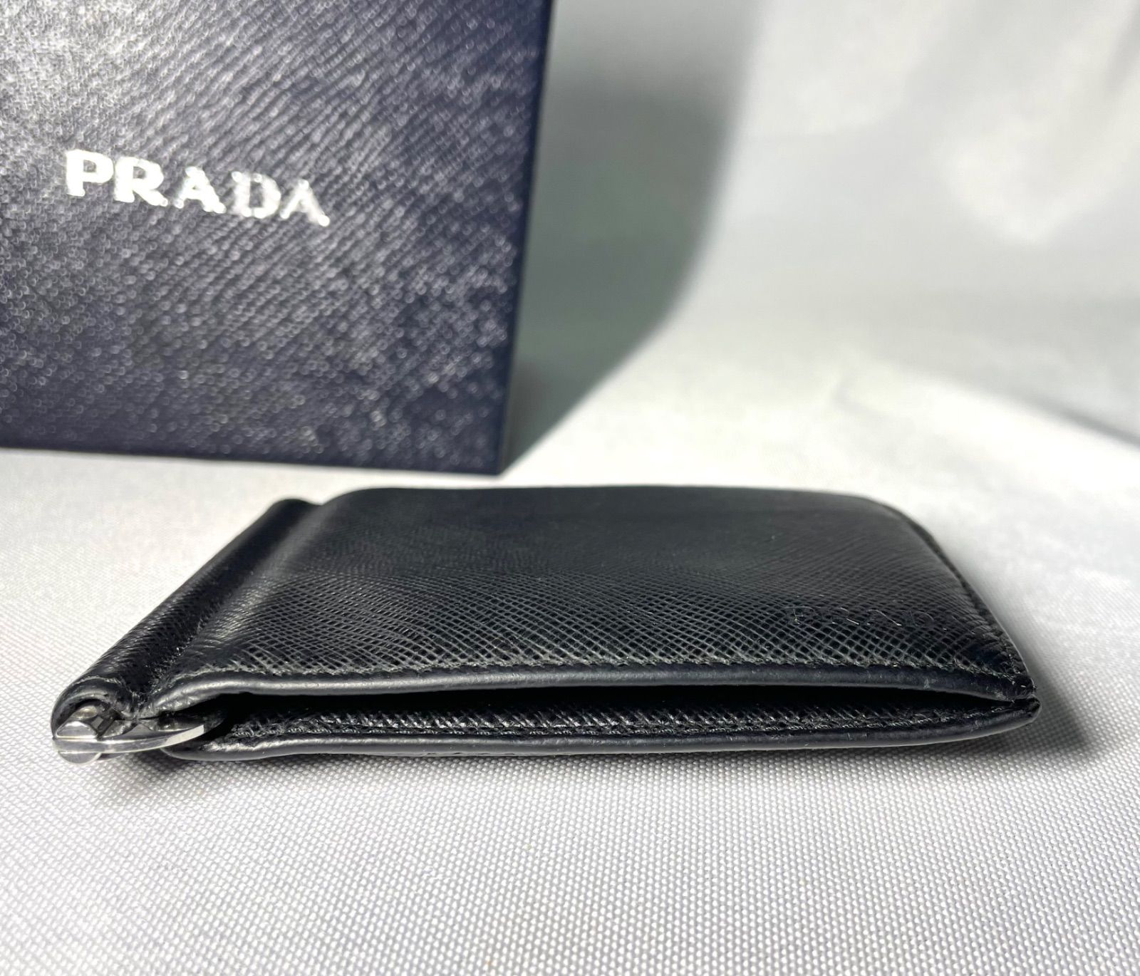 PRADA プラダ サフィアーノ ブランドロゴ ブラックレザー