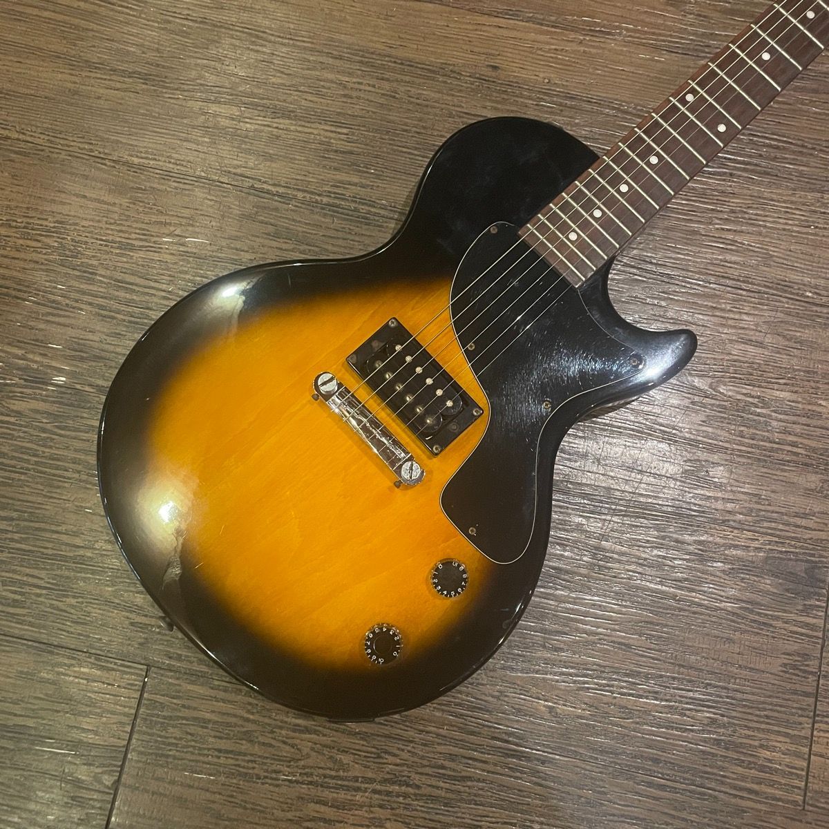 Epiphone Les Paul Junier Sunburst エピフォン レスポール ジュニア