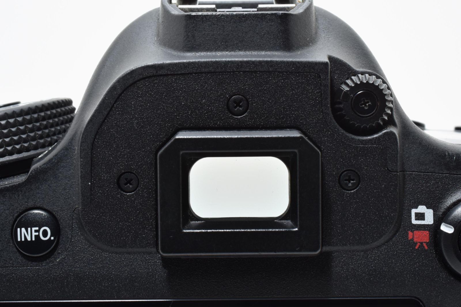 ☆実用品☆ キヤノン Canon EOS 6D ボディ 《ショット数4552回