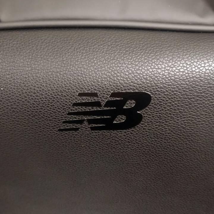  ニューバランス new balance 012-5981001 マット合皮 ロゴ ボストンバッグ シューズインポケット付 2026 010 ブラック ジュニアシューズ ゴルフバッグ キャディバッグ ゴルフ