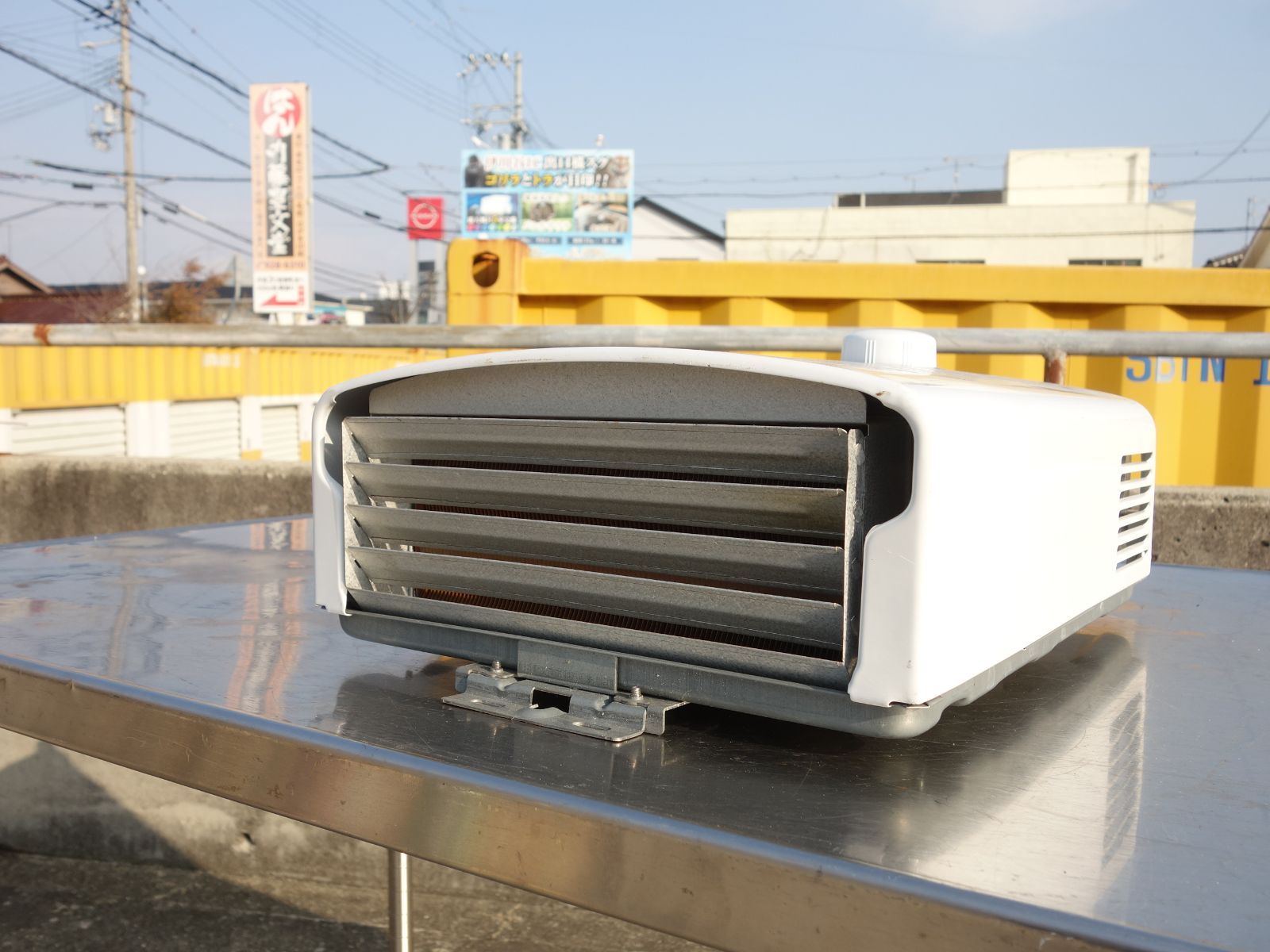 中古】M▽パロマ ガス瞬間湯沸かし器 給湯専用 ガス給湯器 2022年 都市