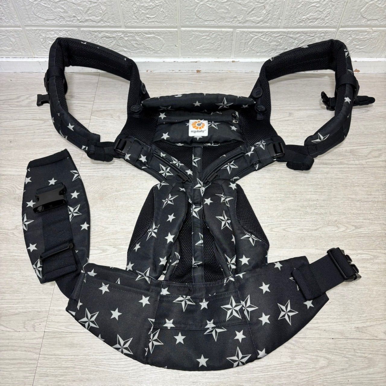 即決 美品 エルゴベビー ergobaby 手洗い済み オムニ360クールエア 