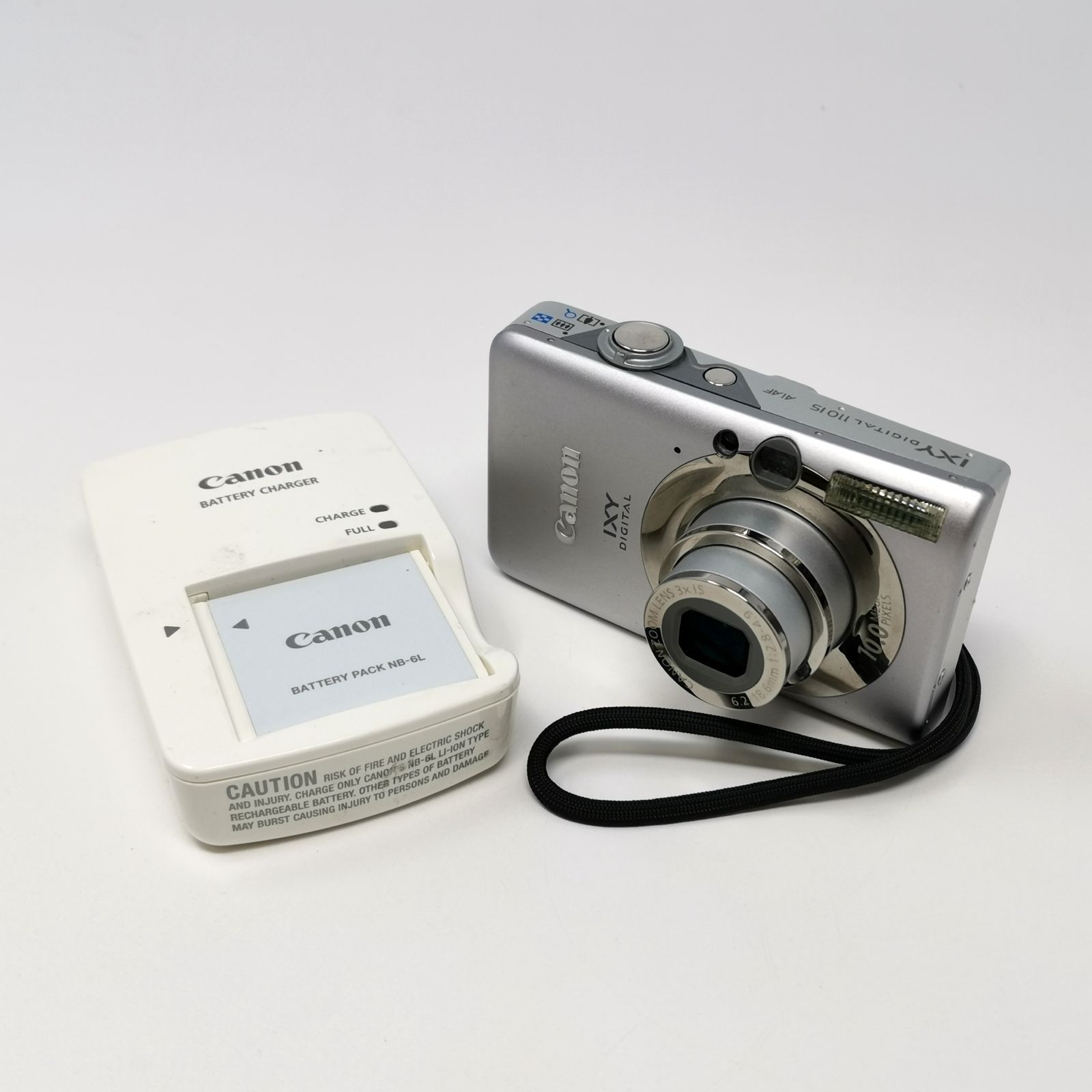 ジャンク Canon IXY DIGITAL 110 is PC1355 SDカードなし 通電確認済み