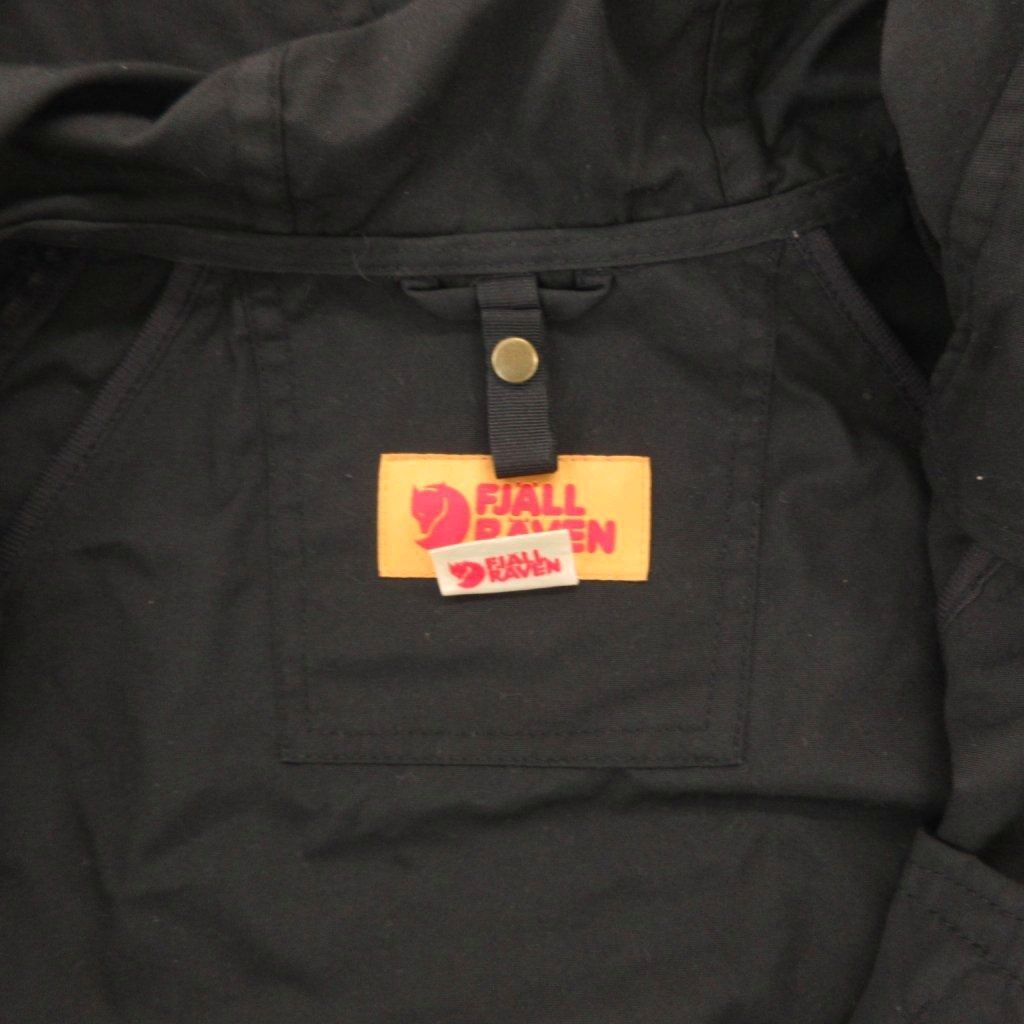 フェールラーベン FJALLRAVEN マウンテンパーカー ジャケット ロゴ