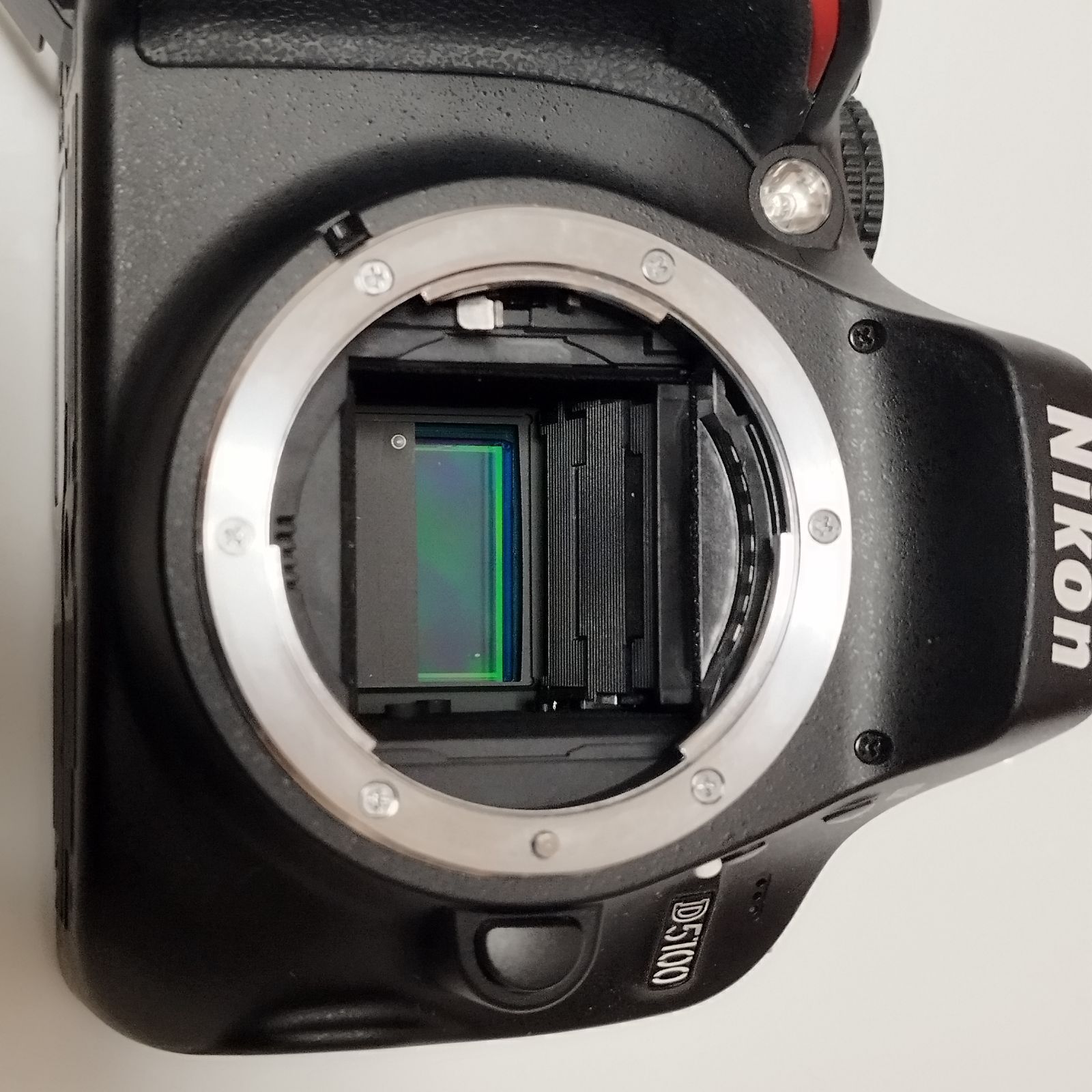 ジャンク ニコン Nikon D5100 ボディ 一眼レフカメラ