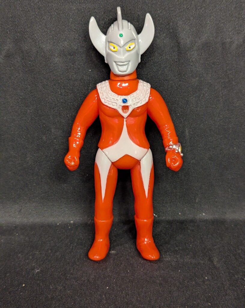 ヤモマーク 大怪獣シリーズ ウルトラマンタロウ 朱色成型 【公式通販】