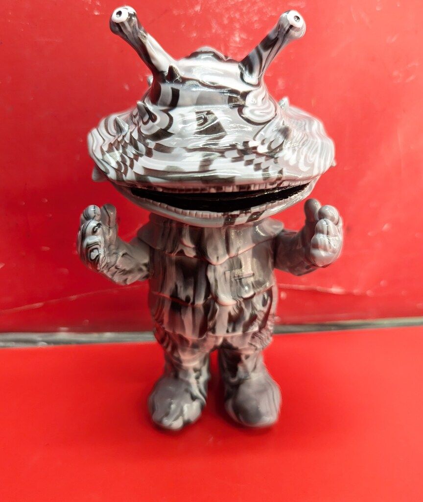 SECRETBASE カネゴン Triple Marble Black ver. シークレットベース