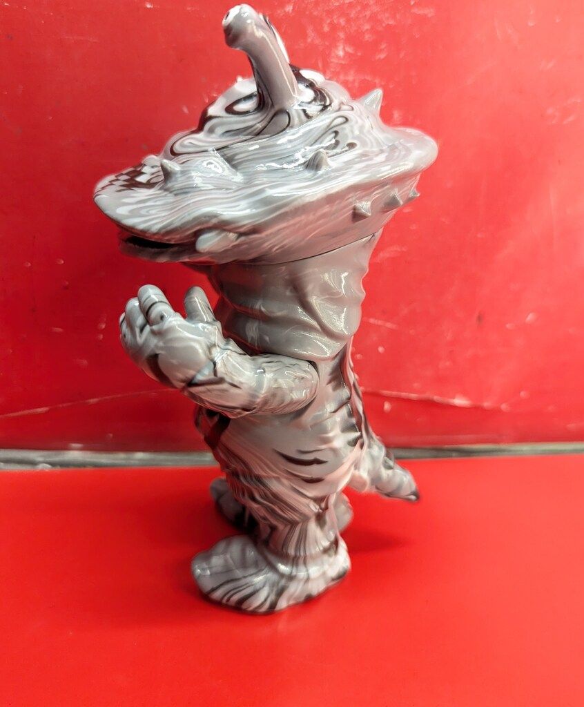 SECRETBASE カネゴン Triple Marble Black ver. シークレットベース