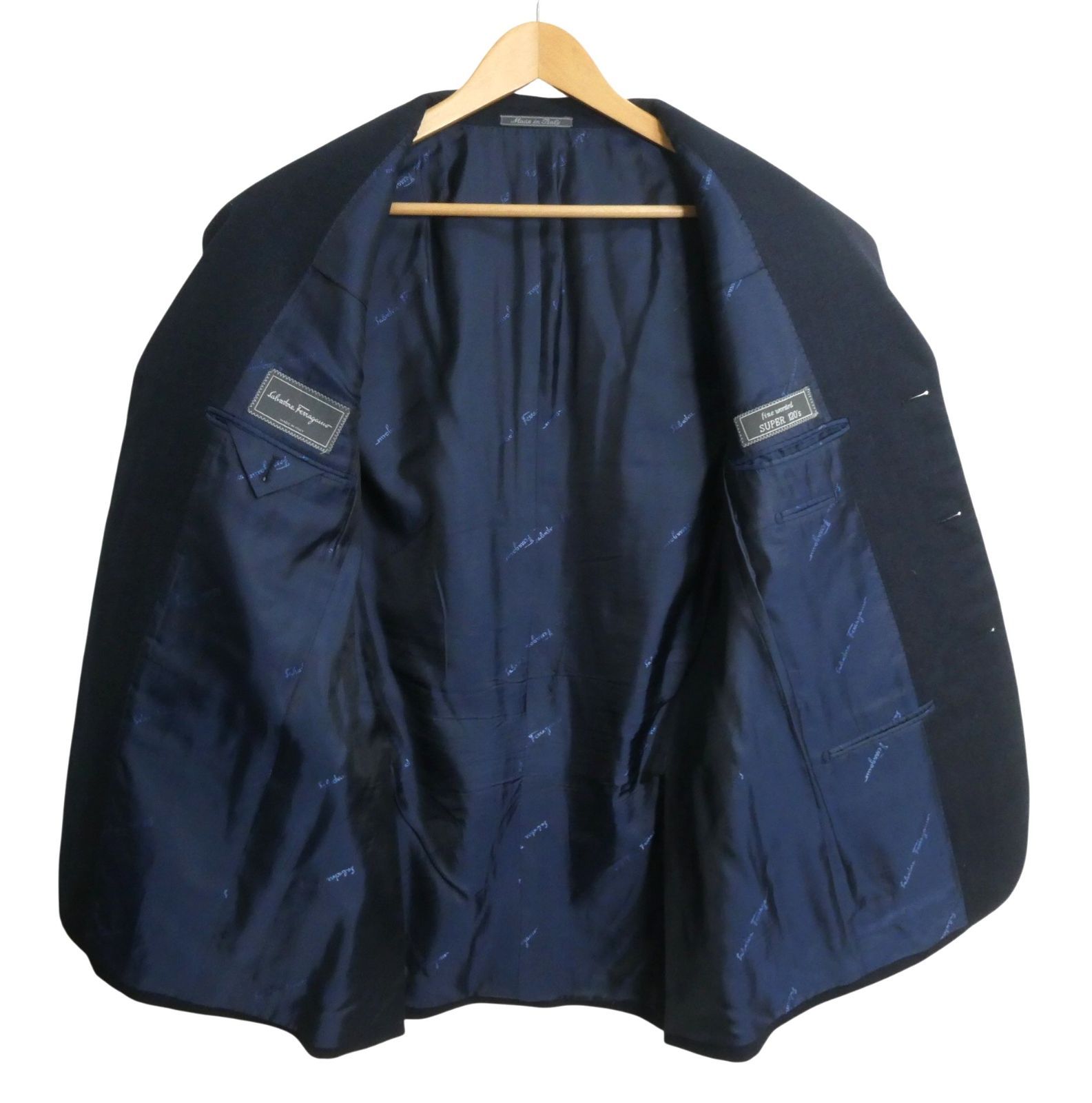美品 サルヴァトーレフェラガモ Salvatore Ferragamo セットアップ 