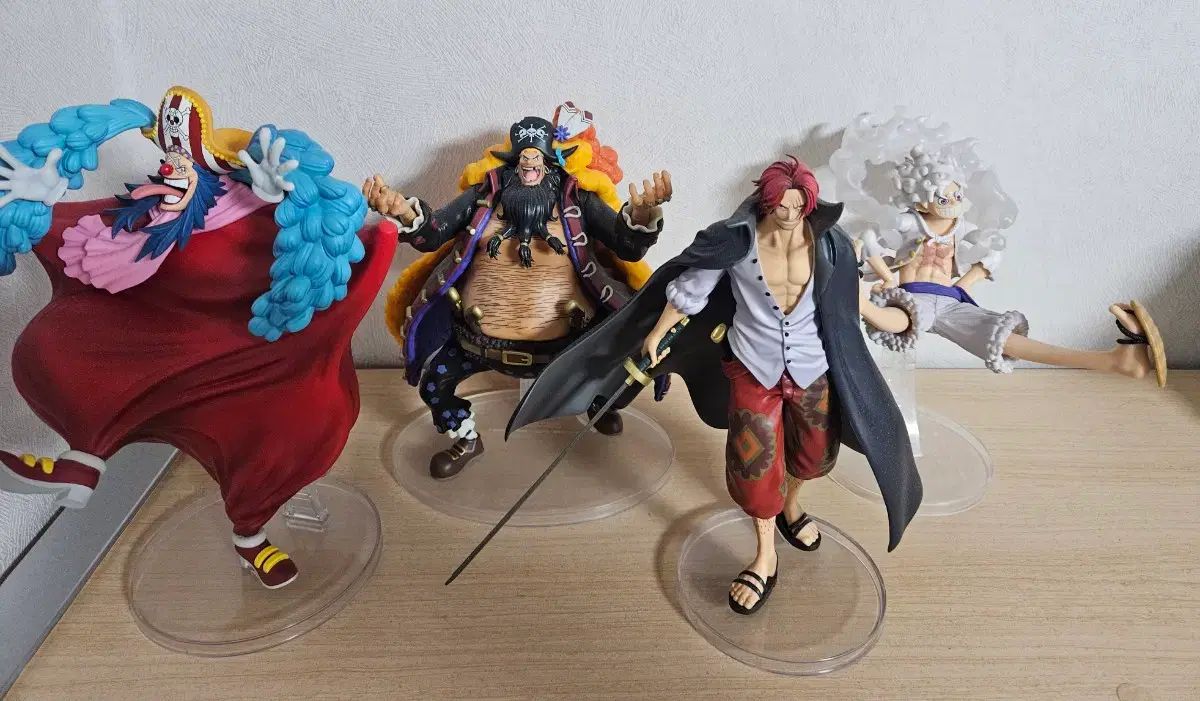 ONE PIECE 一番くじ 四皇 フィギュア セット 出品 【公式通販】