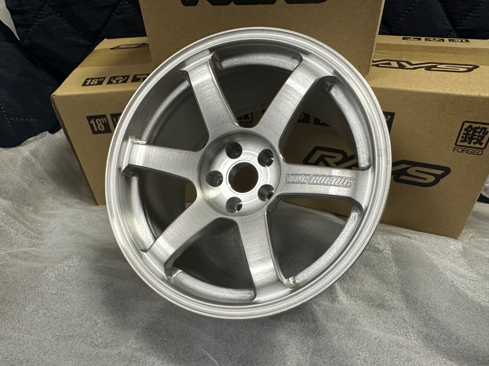 RAYS VOLKRACING 1/4 ミニチュア TE37SAGA RAYS VOLK RACING TE37SAGA SP 1/4 SCALE BRUSHED レイズ ボルク