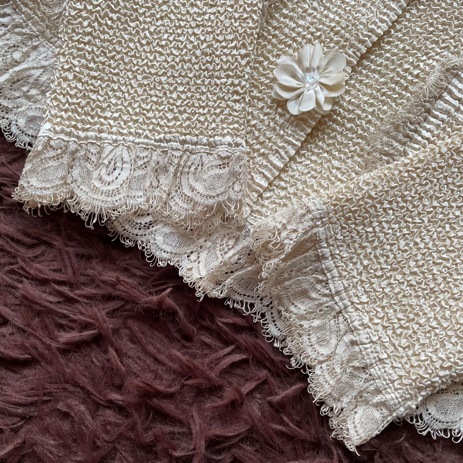 NOKO OHNO ノコオーノ 美品 フラワーモチーフプリーツ加工ノーカラー